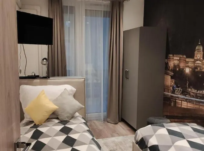 Bpstyle Prestige Exclusive Luxe Parking Breakfast דירה